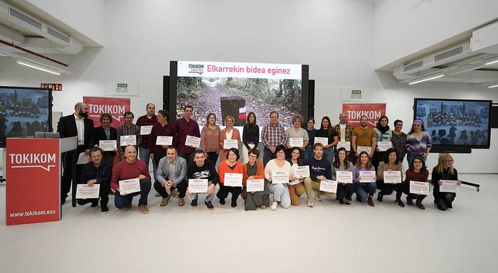 Tokikomek bere bazkide guztiak saritu ditu, azken 10 urteotan elkarrekin egindako bidearen omenez