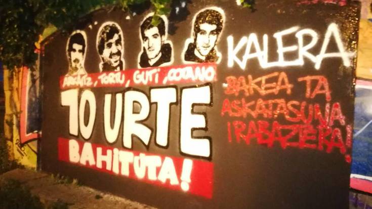 Patxi Markesek eta Iñaki Bilbaok espetxean 20 urte daroatzatela salatuko dute