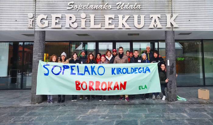 Sopelako kiroldegiko langileek akordioa lortu dute 42 greba-egun ostean