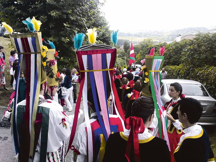 Tortillak eta dantzak, Santa Mariñeko jaietan