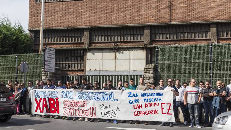 Lan-gatazkak Erandion: lan-baldintzak salatu dituzte Sanitas Loramendiko eta Cables y Alambreseko beharginek