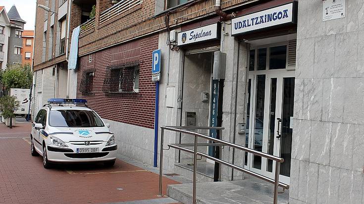 Sopelako Udaltzaingoak bost pertsona jarri ditu epailearen esku, bide-segurtasunaren aurkako ustezko delituengatik