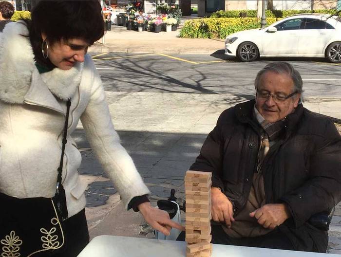 Jenga jolasaren dorrerik altuena egin gura dute Leioan