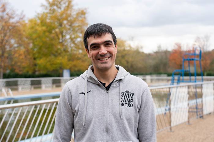 Ibon Arregi, Swim Camp Getxo: "Euskararen erabilera hauspotzeko zer egin genezakeen hausnartu genuen, eta hala etorri zen IgeriBizi egitasmoa sortzearen ideia"
