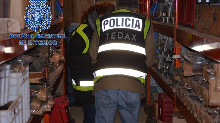 Bost lagun atxilotu zituzten atzoko polizia-operazioan