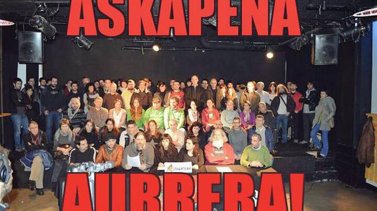 Espainiak epaiketa politikoakaz jarraitu gura duen