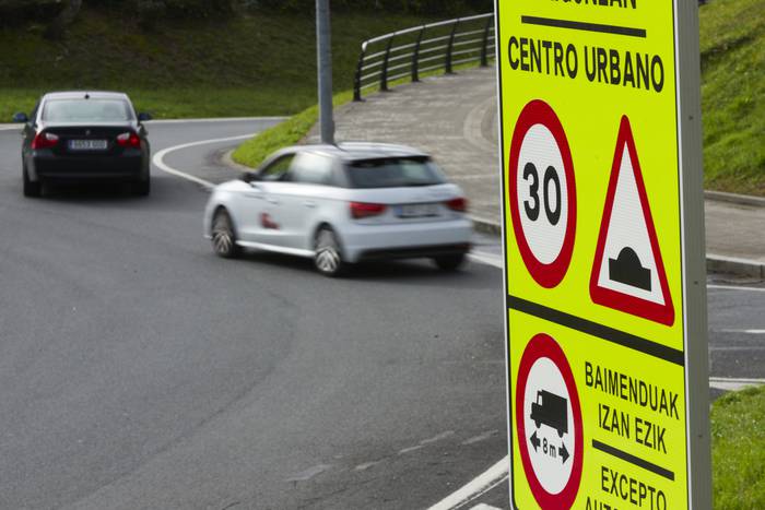 Radar mugikorrak Gaztelubideko igoerako trafikoaren abiadura kontrolatuko du