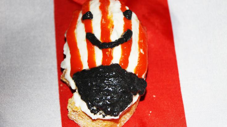 Pintxo zuri-gorri berezia Gure Etxea tabernan, Athletic animatzeko