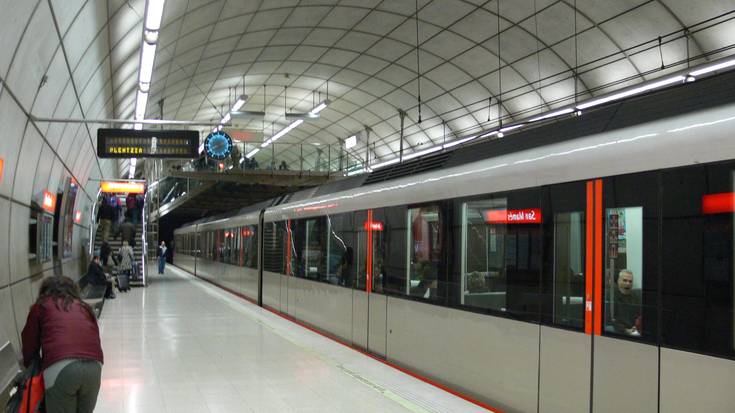 Metroaren zerbitzua birdefinitzeko unitateen eta sistemen berritzea datozen urteetan planteatuko dutela iragarri du Etxanobek
