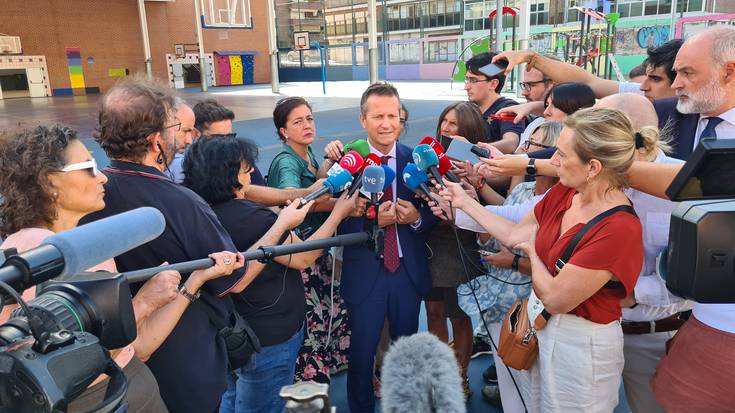 Bildarratzek "egoera birpentsatzeko" eskatu die eskola-garraio enpresei, gurasoen kontziliazio-eskubidea bermatzeko