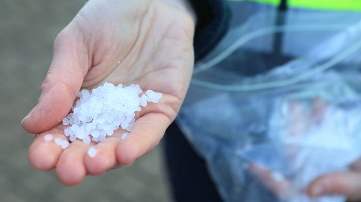 Plastikoaren neurrigabeko erabilera, jomugan
