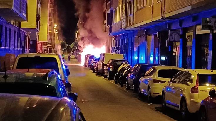 14 edukiontzi erre dituzte Getxon 24 ordutan, eta ama eta alaba bat ospitalera eraman dituzte