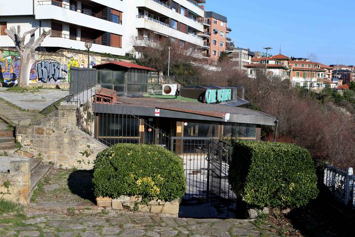Usategiko kafetegiak su hartu du