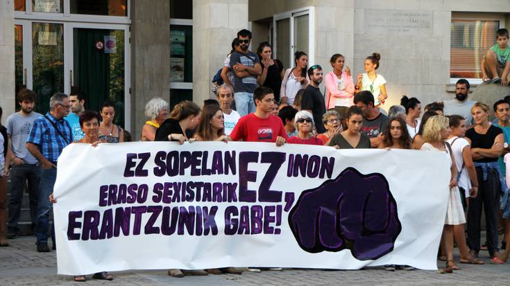 Elkarretaratzea egingo dute bihar Sopelan adingabe batek jasotako sexu-erasoa salatzeko