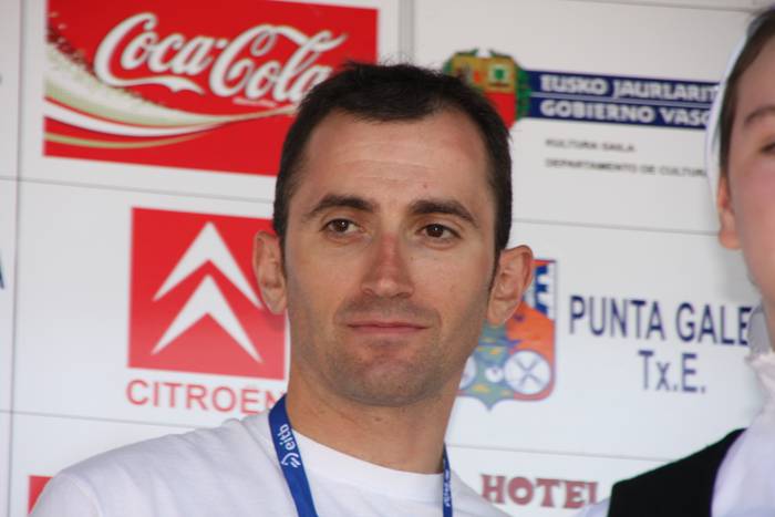 Espainiako Vueltak omenaldia egingo dio Javier Otxoari 