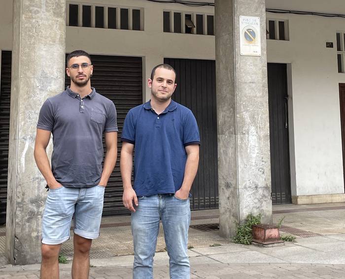 Pablo M. eta Patxo T. : "Etxebizitzaren arazoa orokorra da, eta gure eskualdea ez da salbuespena"