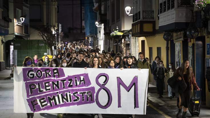Gorlizen eta Plentzian deialdi bateratua egin dute martxoaren 8ko manifestaziorako