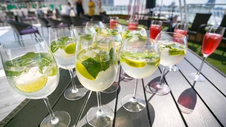 Gin-tonic vs zinema-sarrera