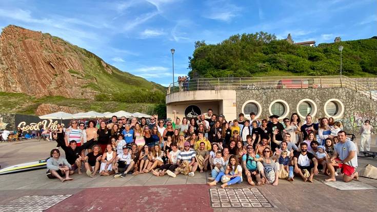 Peña Txuri: "Surf-zale talde txiki bat bezala hasi zena komunitate zirraragarri eta askotarikoa bihurtu da"