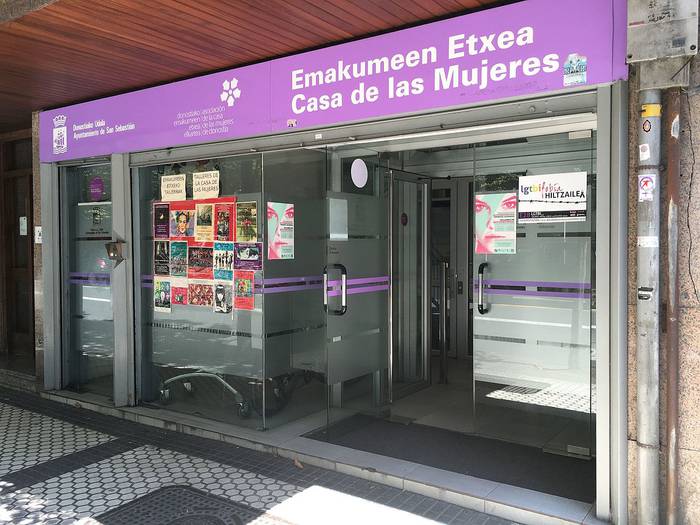 Emakumeen Etxea ahalduntzerako eta topaketarako gunea izatea proposatu dute
