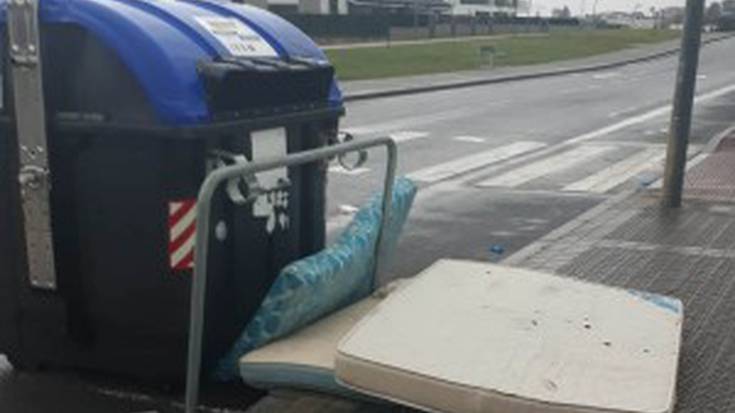 Alarma-egoeran gauden bitartean hondakin handirik kalean ez uzteko eskatu du Sopelako Udalak