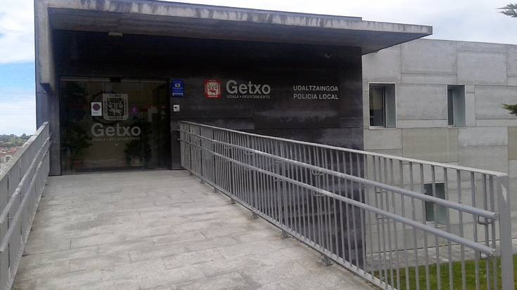 Euskaraz artatzeko eskubidea urratu zaiola deitoratu du getxoztar batek