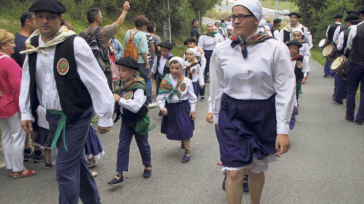 Jai bikoitza Santa Marinako haitzen magalean
