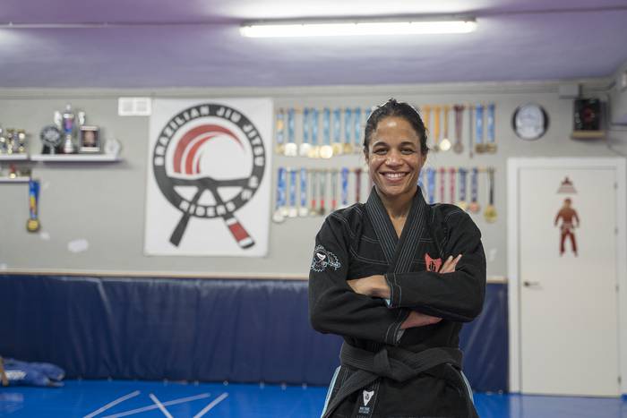 Abu Dhabiko mundialera joan ahal izateko zozketa abiatu du Naiomi Matthews borrokalariak