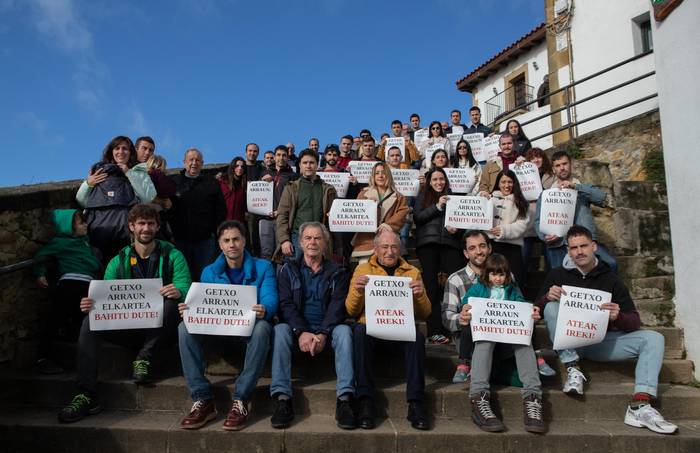 Arraunaren munduko Getxoko hainbat kirolarik irregulartasunak salatu dituzte Getxo Arraun Elkartearen kudeaketan