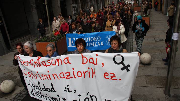 Erandioko Udalak kargu hartuko dio diskoteka bati, "emakumeak modu laidogarrian" aurkezteagatik