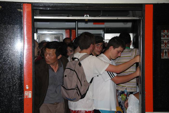 Metro Bilbaok zerbitzu berezia ezarriko du zapatuan Algortako saninazioengatik