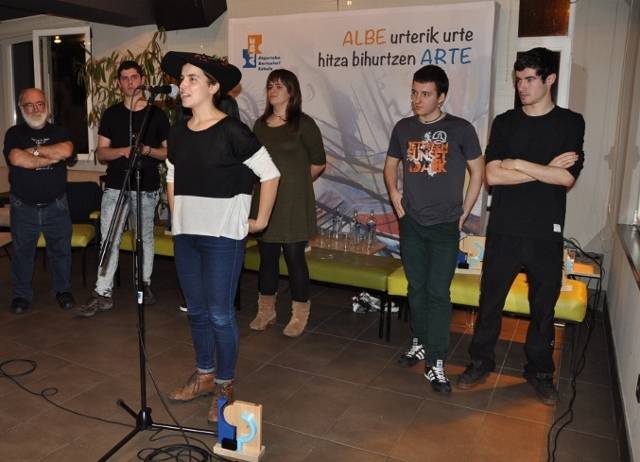 Maider Arregik jantzi du Abra Sariko txapela