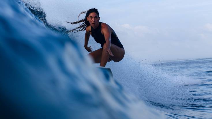 Garazi Sanchez surflaria Munduko Surf Txapelketan lehiatzen ari da El Salvadorren