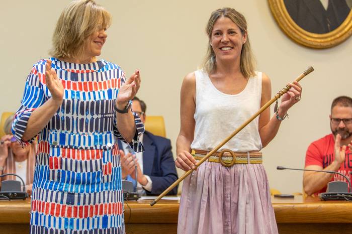 Itziar Aginagaldek (EAJ) jaso du Berangoko aginte-makila sozialisten babesagaz